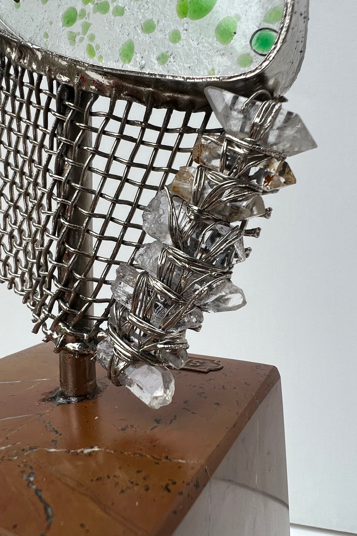Elegance of Faith: Agate and Metal Bismillah Sculpture