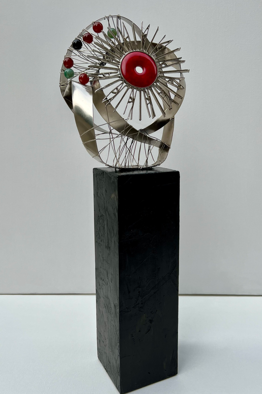 Circle of Majesty: Divine Name and Marjan Sculpture