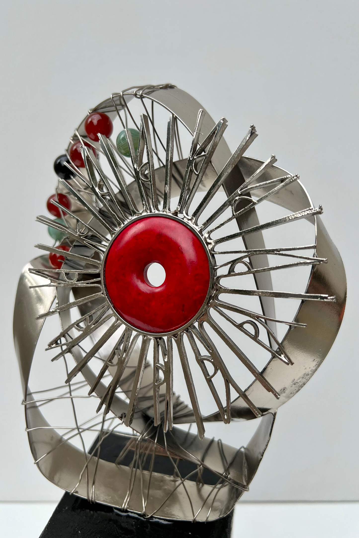 Circle of Majesty: Divine Name and Marjan Sculpture